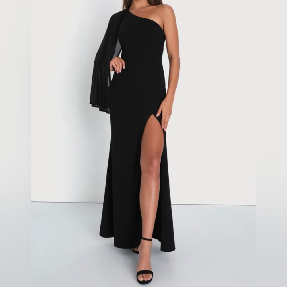 Lulus | Majestic Attitude Black Cape Sleeve One Shoulder Maxi Dress